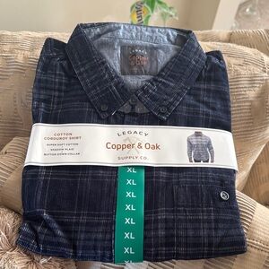 Copper & Oak Men's Dark Plaid Button-Down Shirt